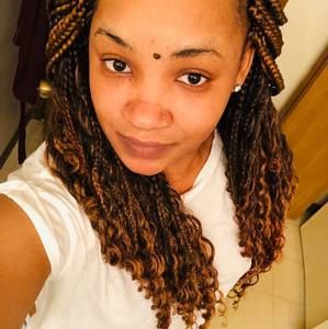 Meet your Posher, Chiquitia